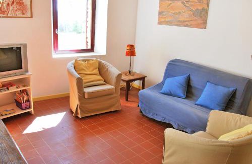 Saint-Saturnin-les-Apt House | Holiday Home Les Geais by Interhome