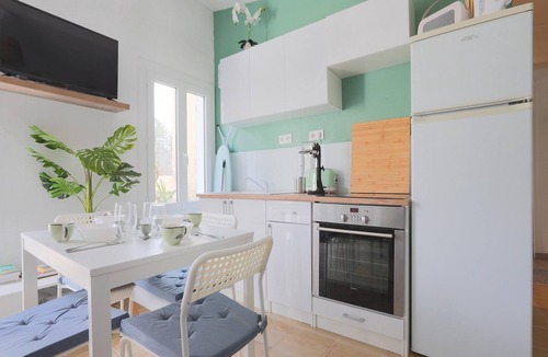 Gargas House | Holiday Home in Gargas near Route des Ocres