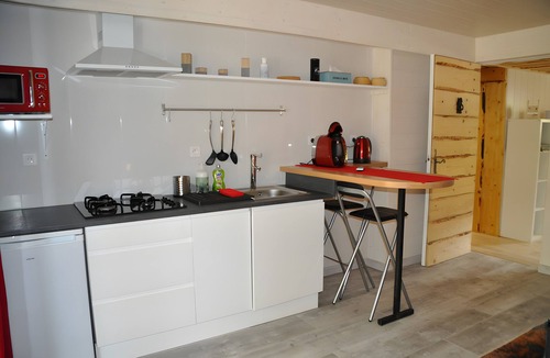 Sisteron House | Holiday Home 'Manzafaro' with Mountain View and Private Terrace