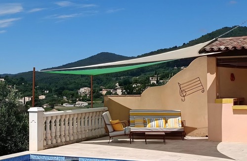Callas House | Holiday Home with Pool, Mountain View, Wi-Fi and Air Conditioning
