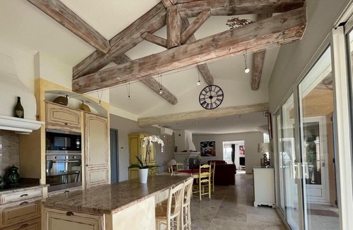 Roquemaure House | Holiday house Roquemaure for 1 - 6 persons with 3 bedrooms - Holiday house