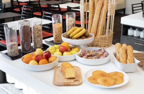 Vitrolles Hotel | Holiday Inn Express - Marseille Airport by IHG