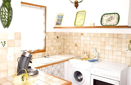 La Roche-sur-le-Buis Apartment | Homerez - Amazing apartement for 6 ppl. with shared pool at La Roche-sur-le-Buis