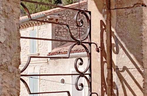 Boulbon Apartment | Homerez - Apartment in Boulbon