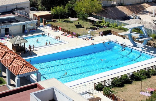 Vitrolles Apartment | Homerez - Apartment in Vitrolles