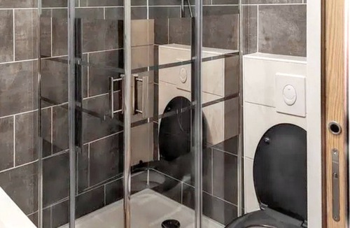 Pourrieres Apartment | Homerez - Apartment in Pourrières with Terrace