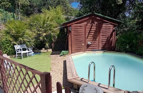 Tourves Apartment | Homerez - Appartement for 4 ppl. with swimming-pool and garden at Tourves
