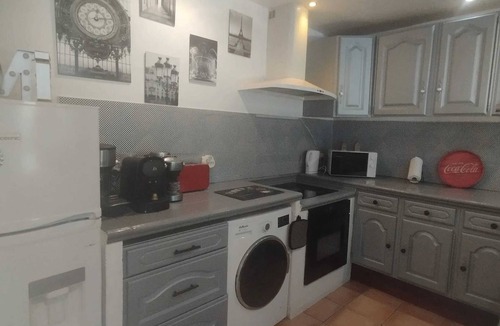 Maillane House | Homerez - Charming house in Maillane with a private pool
