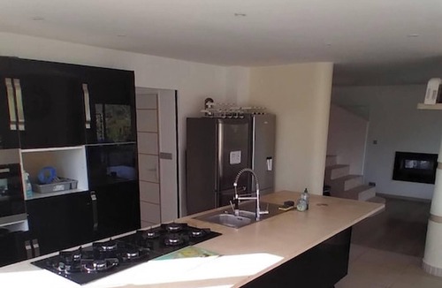 Mouries Villa | Homerez - Elegant Villa in Mouriès with Mountain View and Private Pool