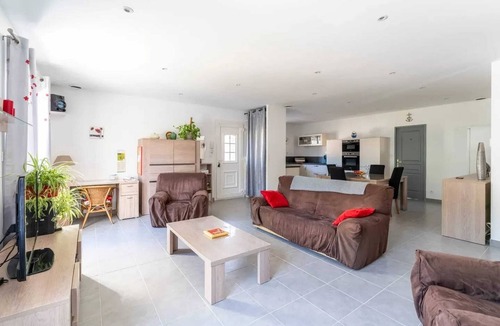 Sernhac House | Homerez - House in Sernhac, near Gardon