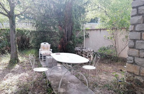 Sisteron House | Homerez - House in Sisteron with Terrace