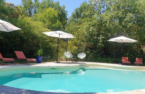 Simiane-la-Rotonde House | Homerez - Nice house for 4 ppl. with shared pool, sauna, jacuzzi and terrace
