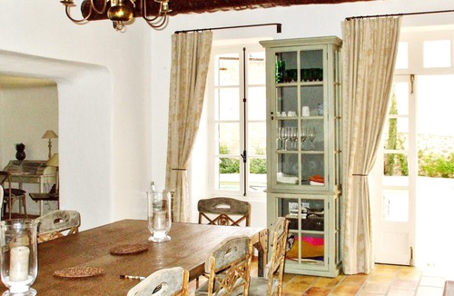 Molleges House | Homerez - Spacious house for 8 ppl. with swimming-pool and terrace at Mollégès