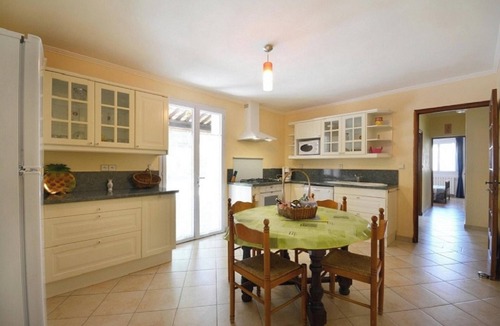 Saint-Didier Villa | Homerez - Villa in Saint-Didier