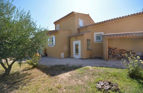 Saint-Didier Villa | Homerez - Villa in Saint-Didier