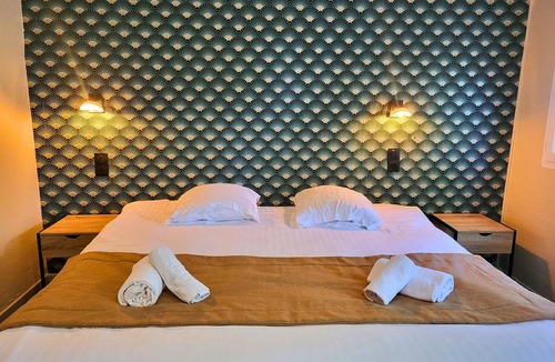 Hyeres Hotel | Hotel de la mer – Restaurant Tom Cariano
