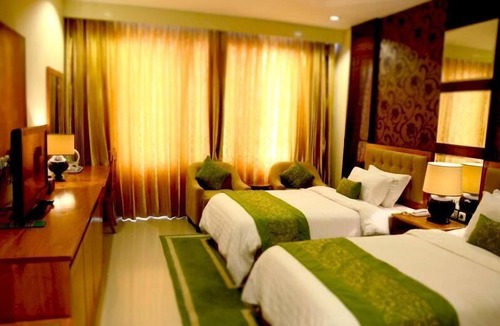 Banjartegehe Hotel | Hotel Gran Surya