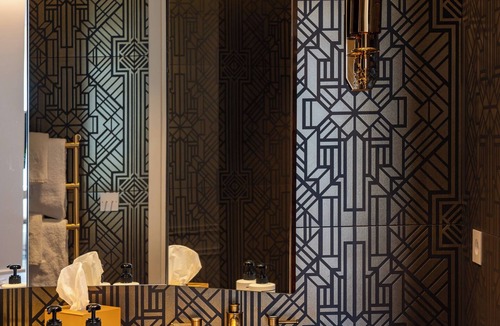 Les Restanques Hotel | HOTEL LE CHATEAU ROSE