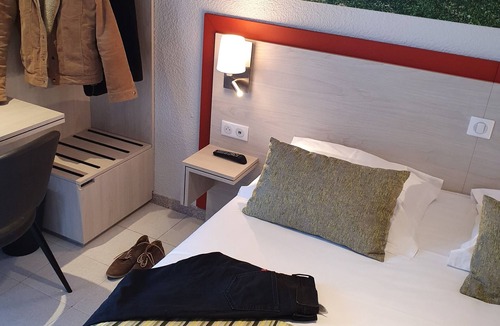 Le Thor Hotel | Hotel Saint Louis