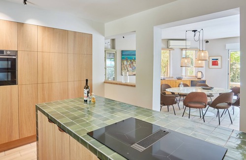 Bonnieux House | House close to the village with view of Mont du Lubéron