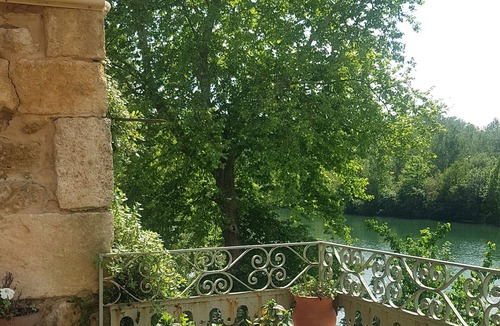 Montfrin House | House facing the river - near the Pont du Gard, Uzes, Nimes, Avignon, Arles .