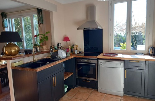Couronne Urbaine Villa | House for 5 persons and T2 apartment for 2 persons
