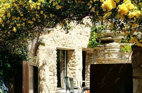 La Roque-sur-Pernes House | House