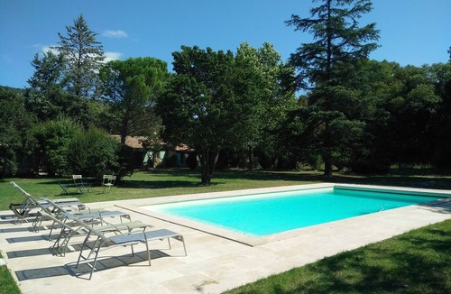 Saint-Martin-de-Castillon House | House 10 people - Luberon - pool - large garden