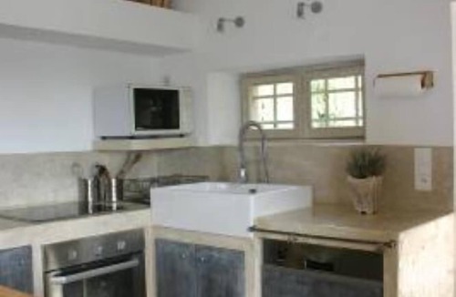 Gordes House | House in stones for 10 guests. 2,5 hectares of protected nature, Luberon view