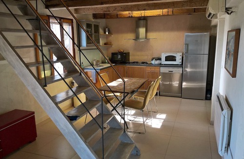 Istres House | HOUSE IN THE ROCK IN PROVENCE