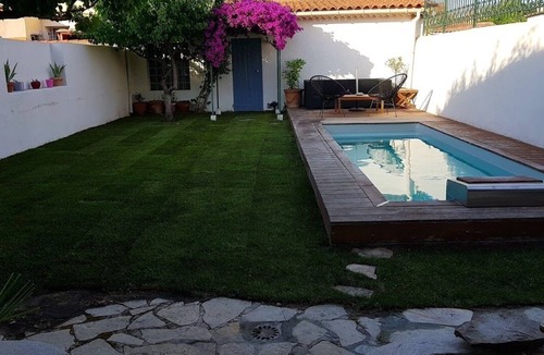 8th Arrondissement House | House Marseille with pool/near the beach