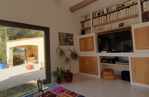 Cabrieres-dʼAigues House | house/villa - 7 rooms - 6/7 persons