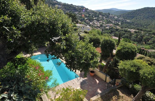 La Londe-les-Maures House | House with pool and magnificent views