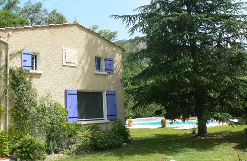 Buis-les-Baronnies House | House with large garden, swimming pool and covered terrace - mountain view