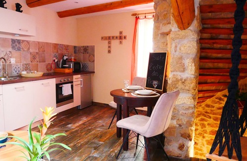 Grans House | HOUSE WITH PRIVATE JACUZZI