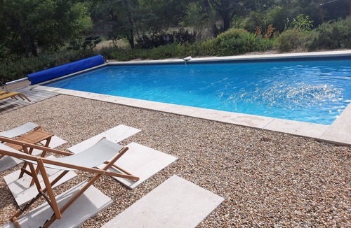 Jouques House | House with swimming pool in the heart of Provence