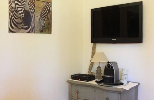 Orange House | House with terrace garden of 1000m2 - Swimming pool - Downtown Orange - 2 people