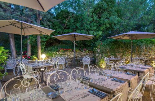 Brignoles Hotel | ibis Brignoles Provence Verte