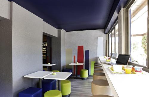 Meyreuil Hotel | IBIS Budget Aix en Provence Est Le Canet