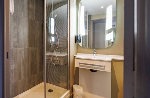 La Valette-du-Var Hotel | ibis Toulon La Valette