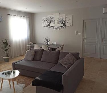 St.-Remy-de-Provence Apartment | ILNA St Rémy de Provence