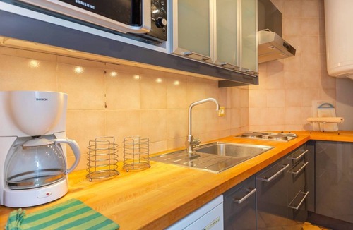 Avignon City Centre Apartment | In Avignon's trendy district - Historic center - Quiet street - Terrace
