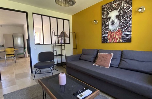 Beaucaire House | In Beauty Beaucaire: Cottage with Private Pool, Garden, and Balneotherapy