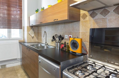 Avignon City Centre Apartment | in the heart of Avignon 2 to 4 people