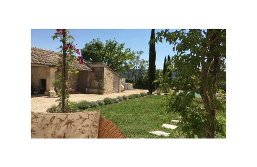 Rustrel House | In the heart of the Luberon and the Colorado Provençal, former school completely renovated