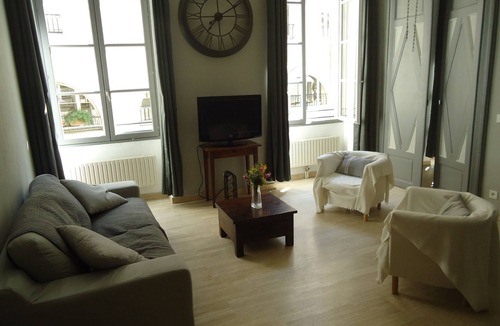 Avignon City Centre Apartment | In the historic center of Avignon, pleasant luxury F3.