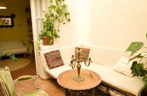 Besse-sur-Issole Apartment | In the village