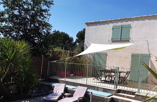 Eguilles Villa | Independent part of a villa with pool