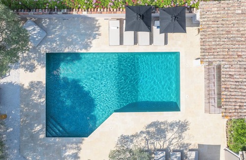 Cogolin Villa | JAMES FCD56 - stunning villa in between the vineyards surrounding Saint Tropez