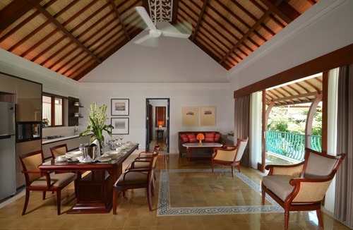 Kesiman House | Kama Village 10 Bedroom in Kesiman